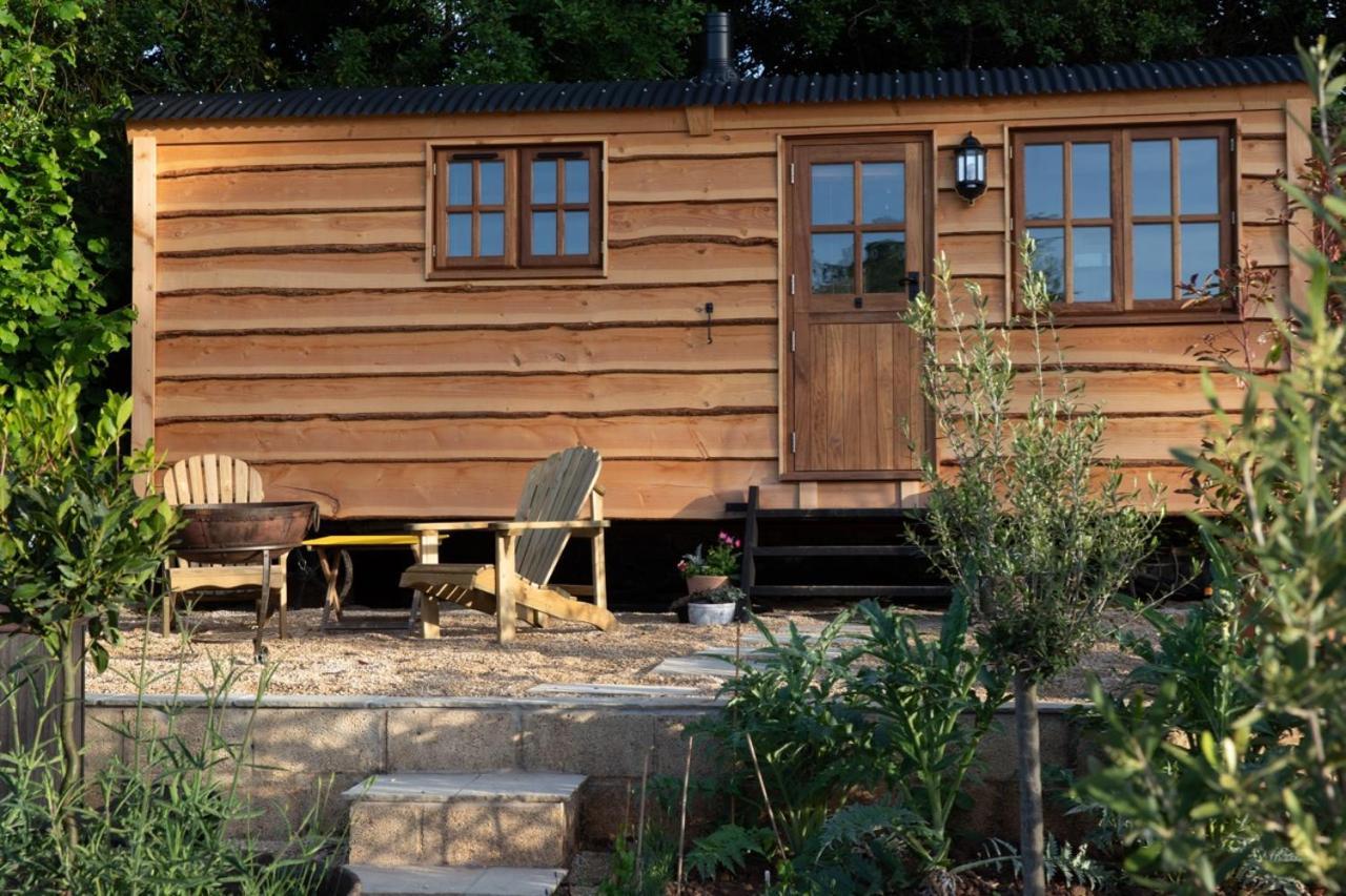 Luxury, Rural Shepherds Hut With Hot Tub Nr Bath 브리스틀 외부 사진